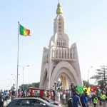 Mali : La population de Bamako se mobilise aux côtés de l’armée suite à l’attaque terroriste contre l’école de gendarmerie à Faladié